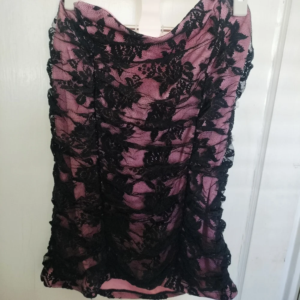 Sexy Vintage Torrid 1 Strapless Pink/ Black Floral Lace Tube Top Shirt 0X 12 - Picture 1 of 6
